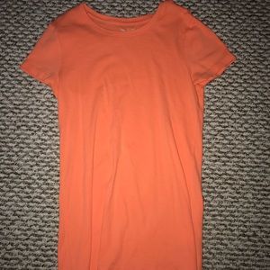 Plain orange t shirt